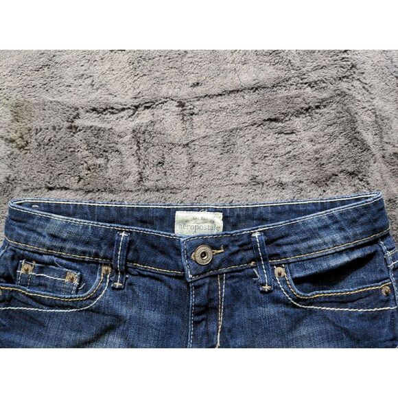 Aeropostale Cut Off Women's Shorts Size 3/4 Dark Wash - Picture 2 of 11
